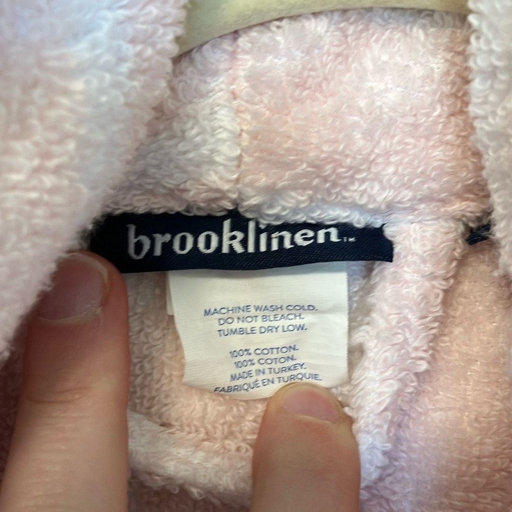 Brooklinen Pink Robe - Picture 3 of 5